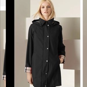 Burberry Swing All Season Coat Size 4